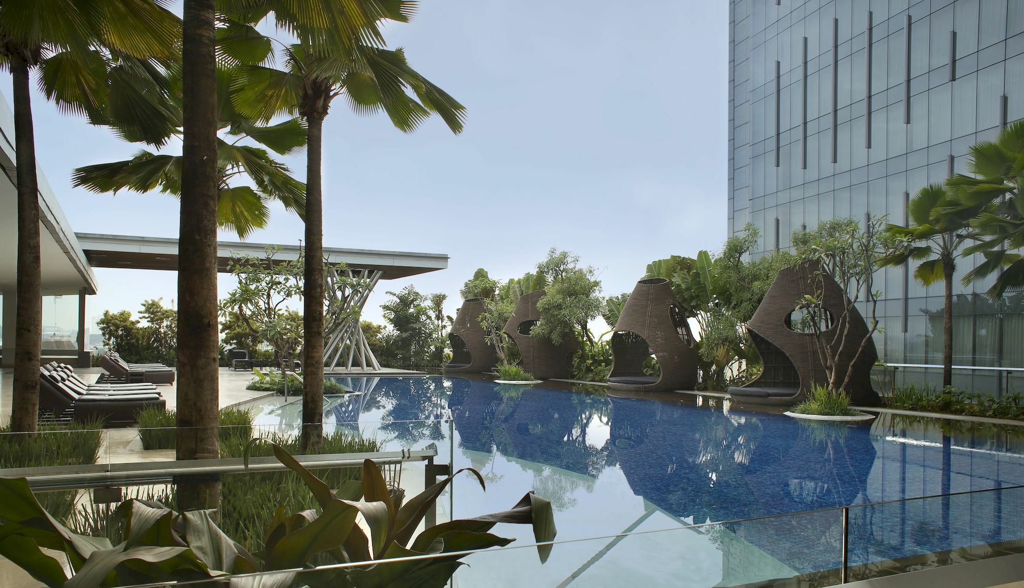 Hilton Bandung Hotel Exterior photo